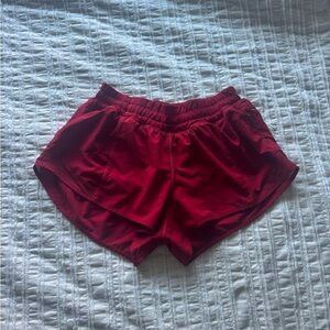 Lululemon Hotty Hot Shorts 2.5 Inch